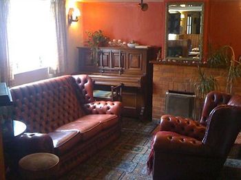 Gatehangers Inn Эйлсбери Экстерьер фото